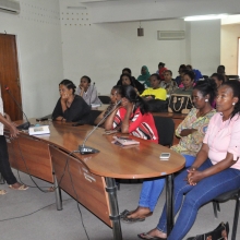 CCITC Holds Discussion with Female Students