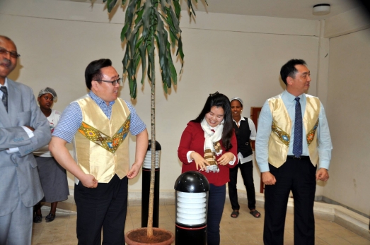 A Delegation From Korea Visits Ecsu