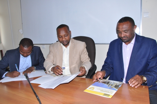 ECSU and UDCB Asossa City Administration Signed Contract Agreement