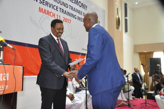 Ministry of Foreign Affair Holds Graduation Ceremony for Graduating Diplomats