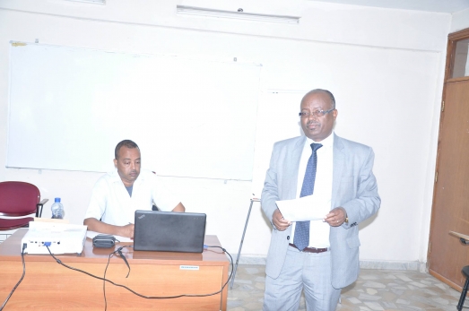 Workshop Held for New International Staff